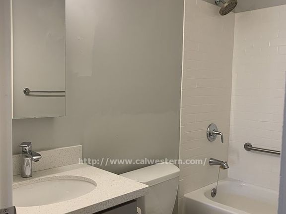 4th image of 1308 Oxbow Ct