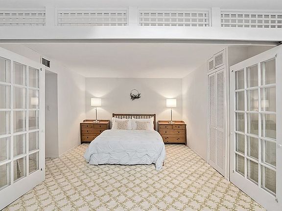 5th image of 253 W 73rd St APT 4F