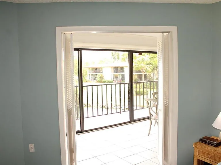 6472 Seagull Dr #306 — Photo 17