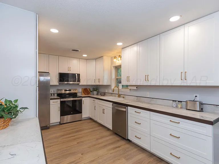 3301 Palmetto Trl — Photo 11