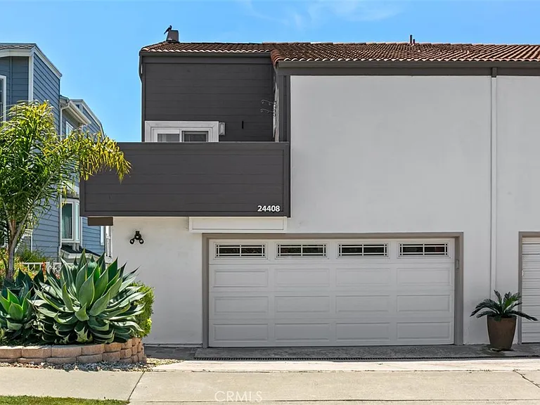 24408 Alta Vista Dr #1 — Photo 37