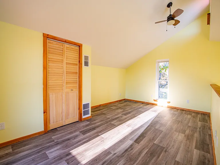 10644 Peach Ridge Rd — Photo 10