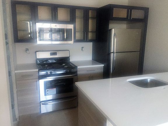 5th image of 431 Bainbridge St #4A