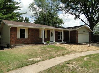 1212 Blackwatch Dr, Ballwin, MO 63021