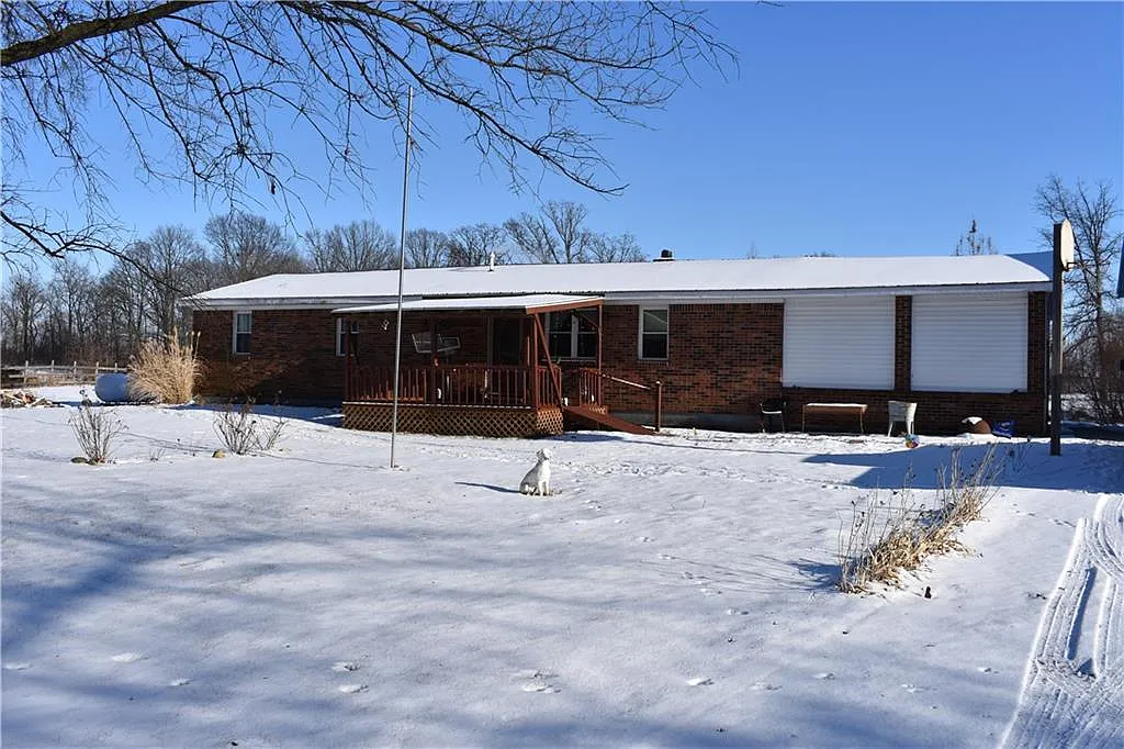 6792 N London Rd photo 1