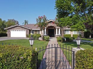 27345 Tierra Verde Dr, Hemet, CA 92544