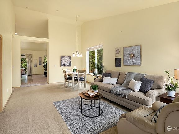 3rd image of 16105 SE 255th Place