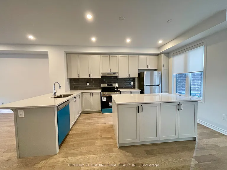 82 Avani Ave — Photo 6