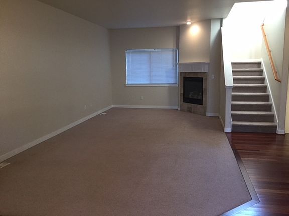 4th image of 7335 Rainier Dr