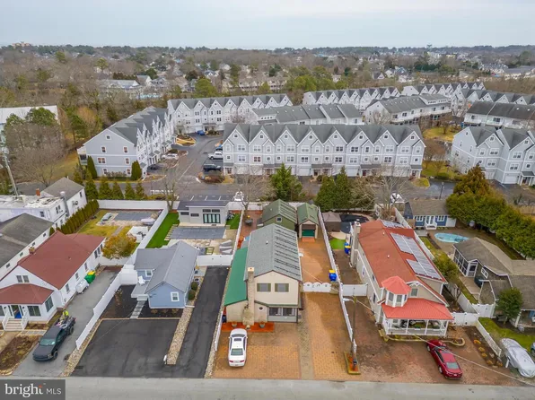 37548 Atlantic Ave, Rehoboth Beach, DE 19971