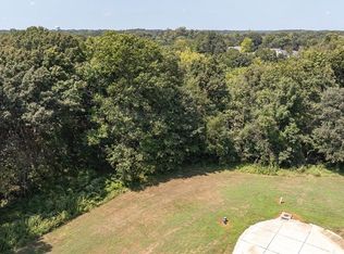 100 & 101 Sheffield Pl, Alton, IL 62002