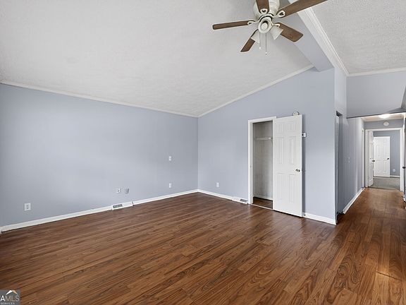 4th image of 1511 Rupert Rd