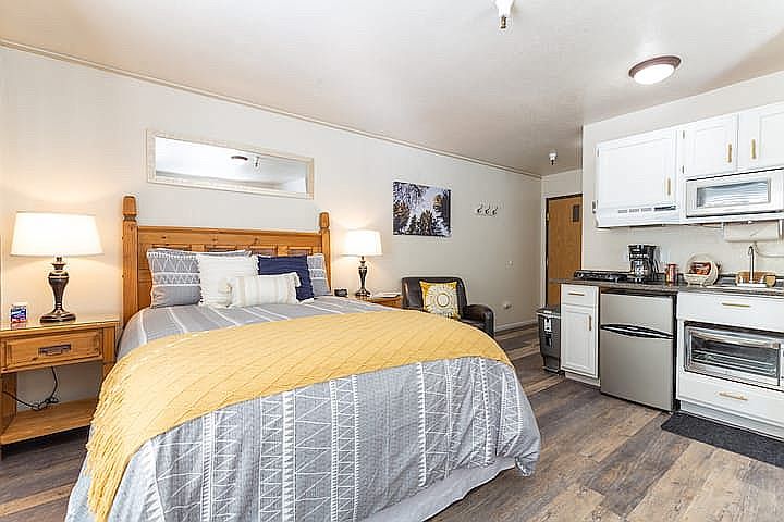 1st image of 1940 Prospector Ave #301