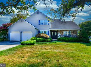 22 Rittenhouse Sq, Sicklerville, NJ 08081