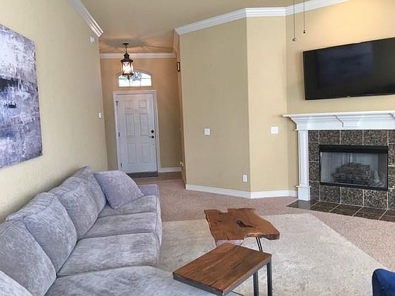 2nd image of 2621 N Brush Creek Dr