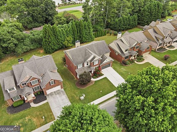 2nd image of 6107 Stillwater Pl