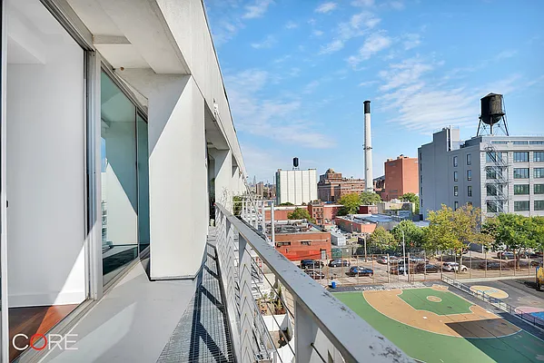 Rented by CORE | media 4