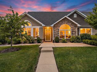 5260 E 109th Pl, Winfield, IN 46307