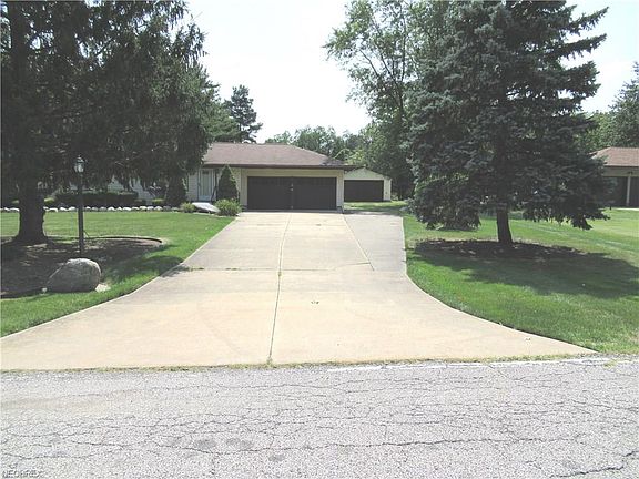 3rd image of 1012 Florence Dr