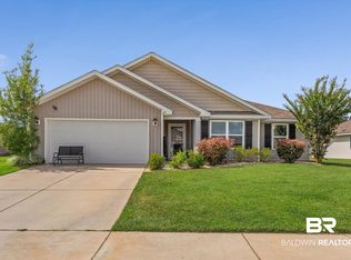 215 Landing Dr, Foley, AL 36535