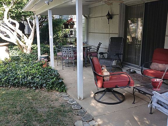 2nd image of 698 Renz St