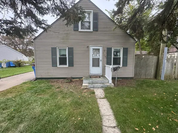 25741 Norfolk St, Dearborn Heights, MI 48125