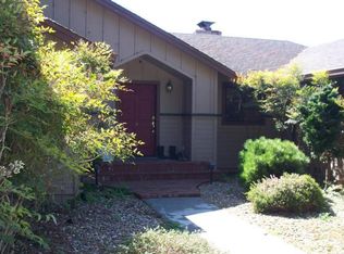 30 Seaview Point, Whitethorn, CA 95589