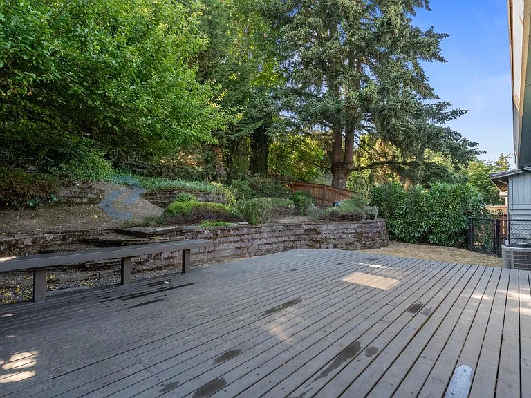 2915 Harris Pl S — Photo 24