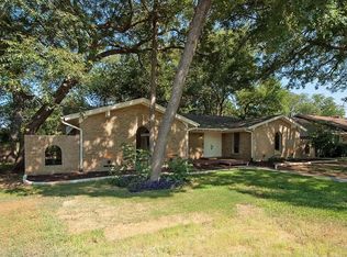 5217 Ashbrook Rd, Dallas, TX 75227