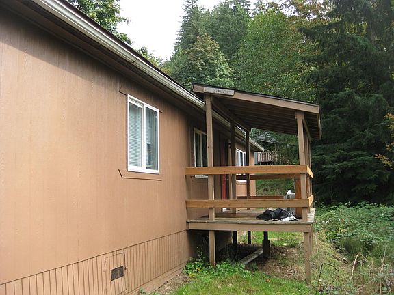 Rear deck.....opposite side.