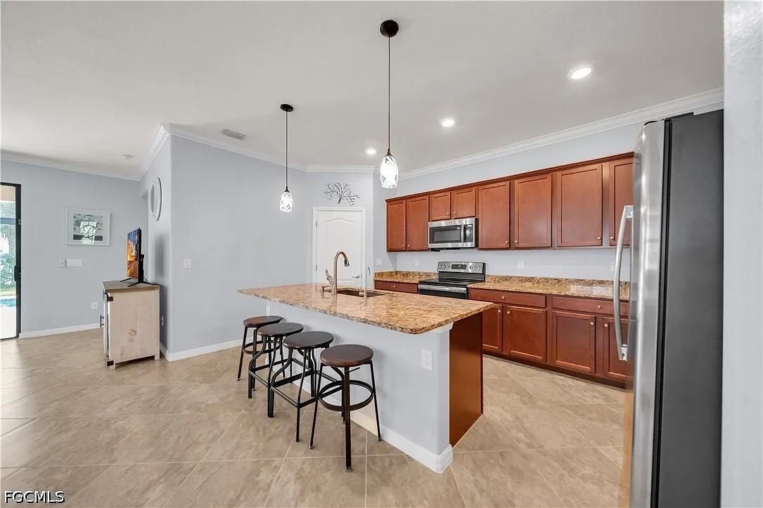 3 bed, 3.0 bath, 1852 sqft, $3,500 — Photo 3