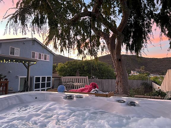 Picture yourself enjoying this therapy spa watching the hikers descend from Cowels Mtn