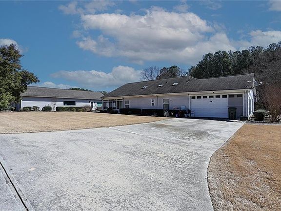 2nd image of 4821 Lenora Church Rd