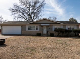 1804 Neihardt Ave, Branson, MO 65616