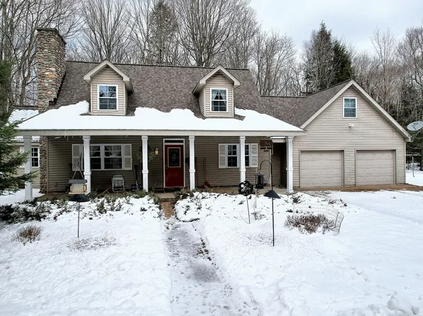 5085 Cooper Ln, Eagle River, WI 54521