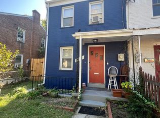 4809 B St SE, Washington, DC 20019