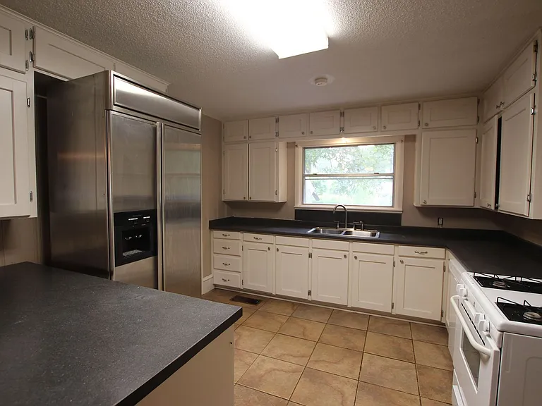 812 S Palmer Ave — Photo 8