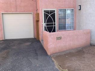 1232 Rosemont Ave NW, Albuquerque, NM 87104