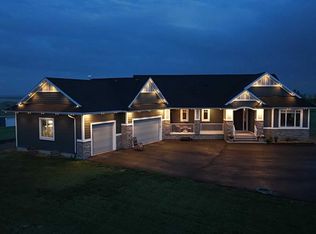 273250 NW Range Road 270, Mountain View County, AB T0M 0A0