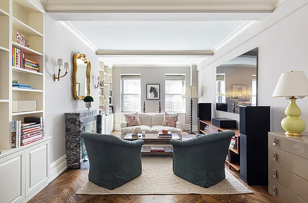 Sold by Sotheby's International Realty | media 11
