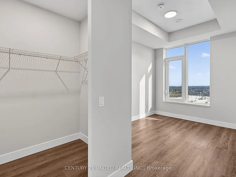 80 Bond St E #1807 — Photo 5