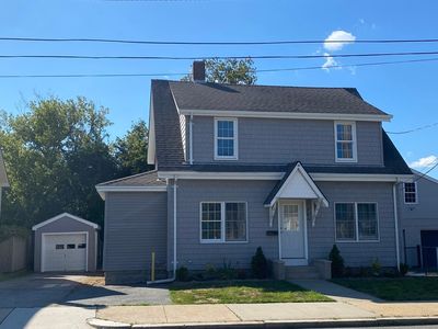 986 N Eastern Ave, Fall River, MA, 02720