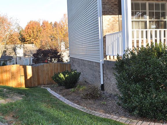 2nd image of 1905 Kinsail Cir