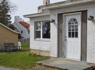 106 Girard Ave, Newport, RI 02840