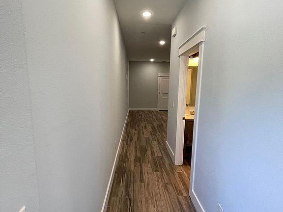 4th image of 4 Laguna St Unit 202
