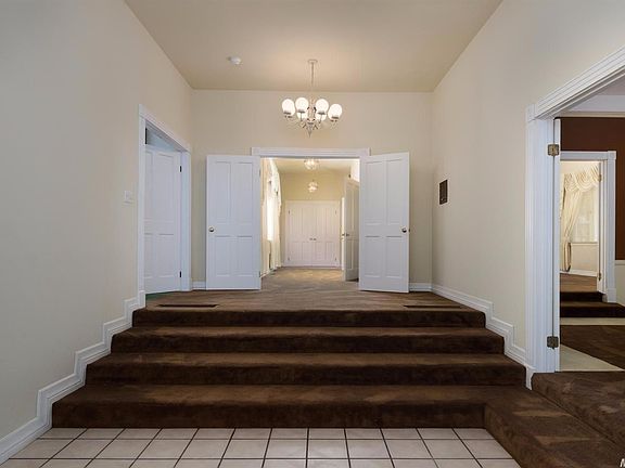 4th image of 5318 Blue Mountain Dr