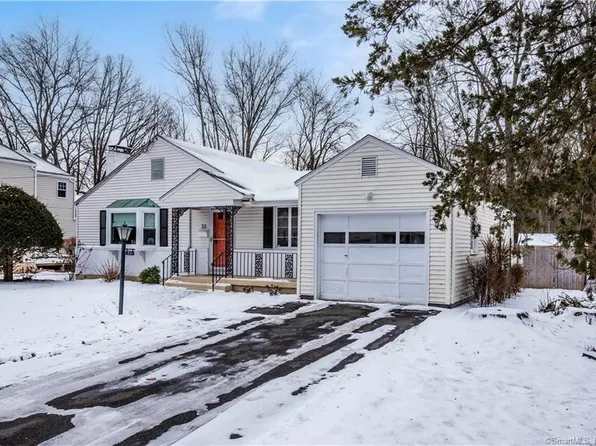 33 Haynes Road, West Hartford, CT 06117