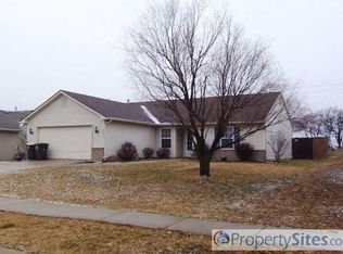 4215 Rockburn Dr, Fort Wayne, IN 46818