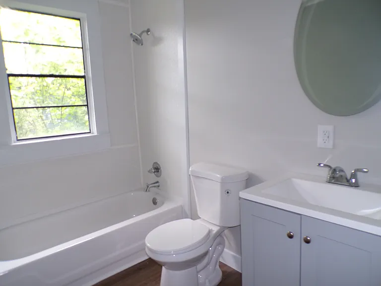 1657 Lee Ave SW — Photo 7