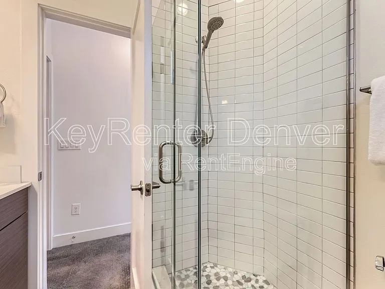 1212 N Perry St — Photo 19